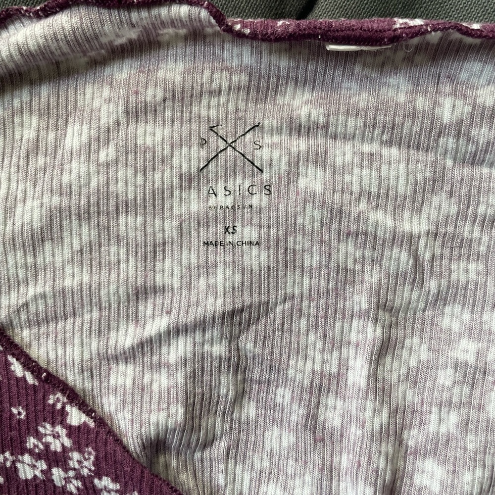 Pacsun baby tee